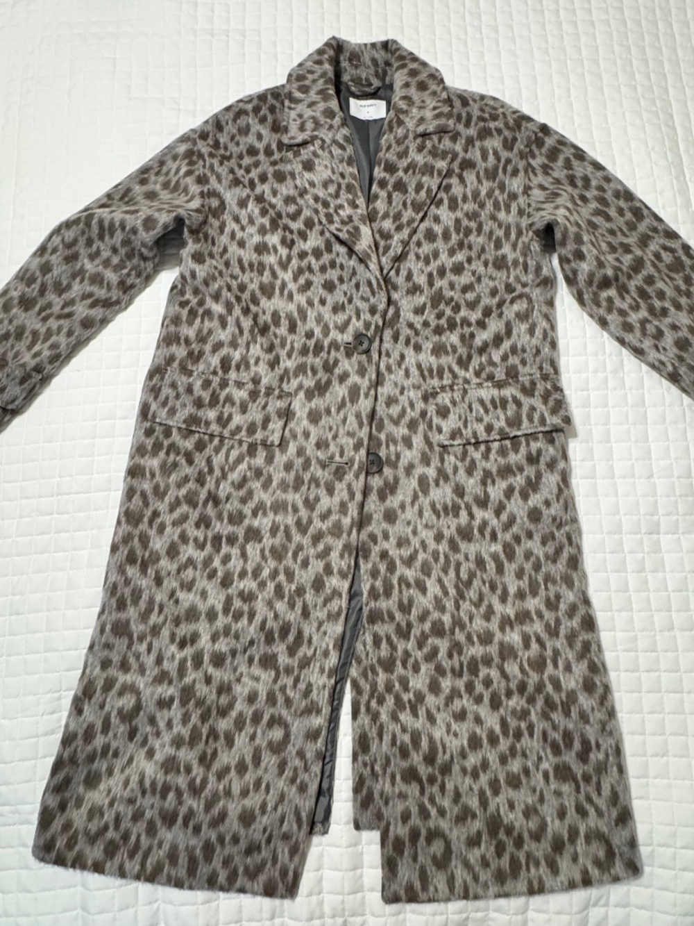 Old Navy Leopard Print Long Coat Women’s Medium Faux Fur Animal Print Overcoat